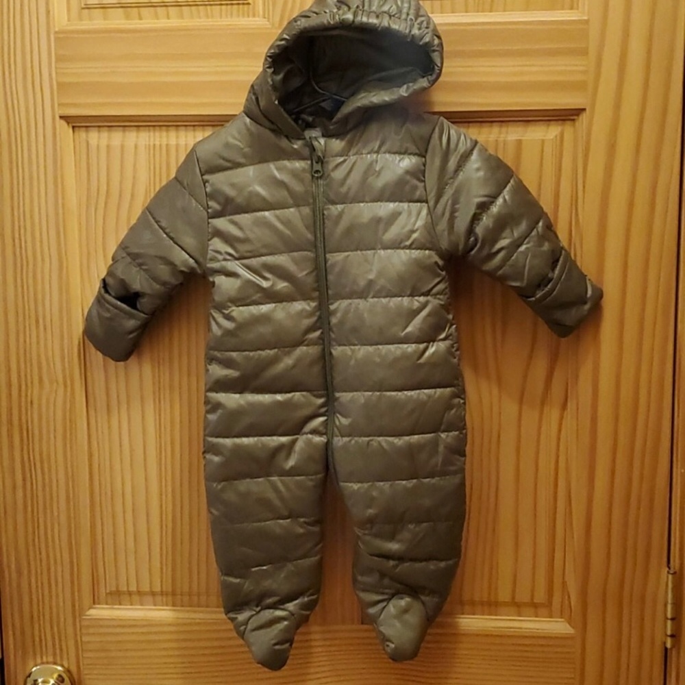 OK! baby boy puffer snowsuit. Sz 6/9mo